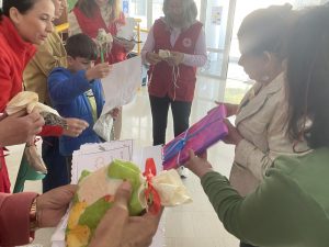 ΠΑΣΧΑΛΙΝΕΣ ΛΑΜΠΑΔΕΣ ΑΠΟ ΤΟΥΣ ΕΘΕΛΟΝΤΕΣ ΚΟΙΝΩΝΙΚΗΣ ΠΡΟΝΟΙΑΣ  ΤΟΥ ΕΛΛΗΝΙΚΟΥ ΕΡΥΘΡΟΥ ΣΤΑΥΡΟΥ ΗΡΑΚΛΕΙΟΥ 11-04-2025