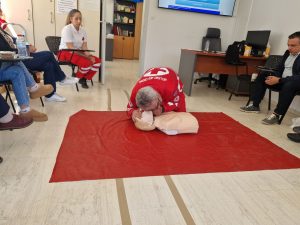 ΕΚΠΑΙΔΕΥΣΗ ΑΠΟ ΤΟΝ ΤΟΜΕΑ ΗΡΑΚΛΕΙΟΥ ΤΩΝ ΕΘΕΛΟΝΤΩΝ ΣΑΜΑΡΕΙΤΩΝ, ΔΙΑΣΩΣΤΩΝ &#038; ΝΑΥΑΓΟΣΩΣΤΩΝ ΤΟΥ Ε.Ε.Σ. 04-05-2025 Ελληνικού Ερυθρού Σταυρού