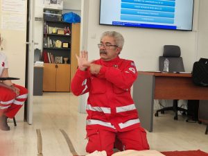 ΕΚΠΑΙΔΕΥΣΗ ΑΠΟ ΤΟΝ ΤΟΜΕΑ ΗΡΑΚΛΕΙΟΥ ΤΩΝ ΕΘΕΛΟΝΤΩΝ ΣΑΜΑΡΕΙΤΩΝ, ΔΙΑΣΩΣΤΩΝ &#038; ΝΑΥΑΓΟΣΩΣΤΩΝ ΤΟΥ Ε.Ε.Σ. 04-05-2025 Ελληνικού Ερυθρού Σταυρού