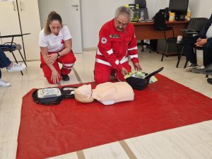 ΕΚΠΑΙΔΕΥΣΗ ΑΠΟ ΤΟΝ ΤΟΜΕΑ ΗΡΑΚΛΕΙΟΥ ΤΩΝ ΕΘΕΛΟΝΤΩΝ ΣΑΜΑΡΕΙΤΩΝ, ΔΙΑΣΩΣΤΩΝ &#038; ΝΑΥΑΓΟΣΩΣΤΩΝ ΤΟΥ Ε.Ε.Σ. 04-05-2025 Ελληνικού Ερυθρού Σταυρού