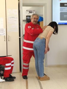 ΕΚΠΑΙΔΕΥΣΗ ΑΠΟ ΤΟΝ ΤΟΜΕΑ ΗΡΑΚΛΕΙΟΥ ΤΩΝ ΕΘΕΛΟΝΤΩΝ ΣΑΜΑΡΕΙΤΩΝ, ΔΙΑΣΩΣΤΩΝ &#038; ΝΑΥΑΓΟΣΩΣΤΩΝ ΤΟΥ Ε.Ε.Σ. 04-05-2025 Ελληνικού Ερυθρού Σταυρού